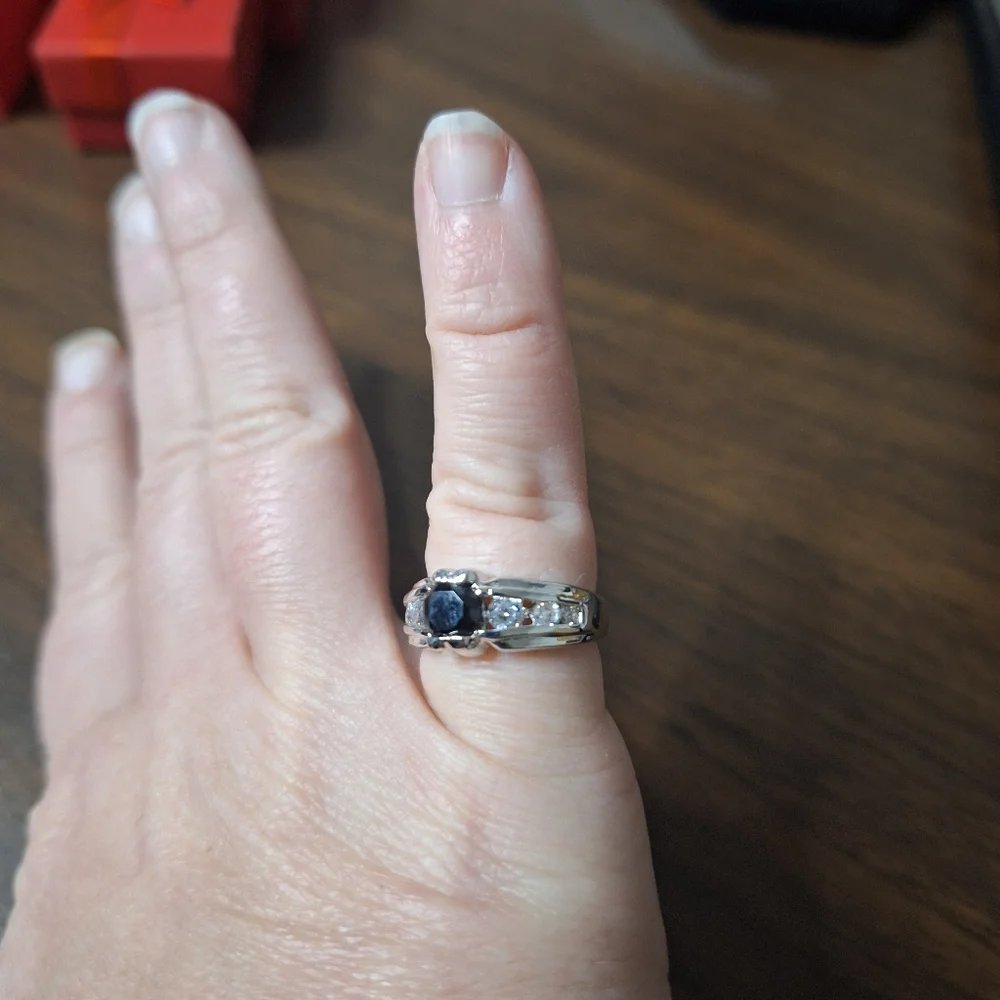 Swarovski Crystal Elements Silver and Black Gemstone Ring